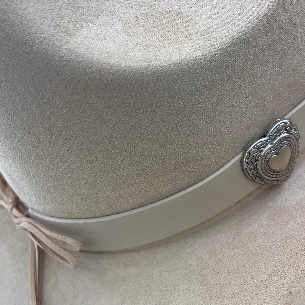 HAT western cowboy cowgirl felt camel heart buckle hatband micro suede NWT - Picture 5 of 7
